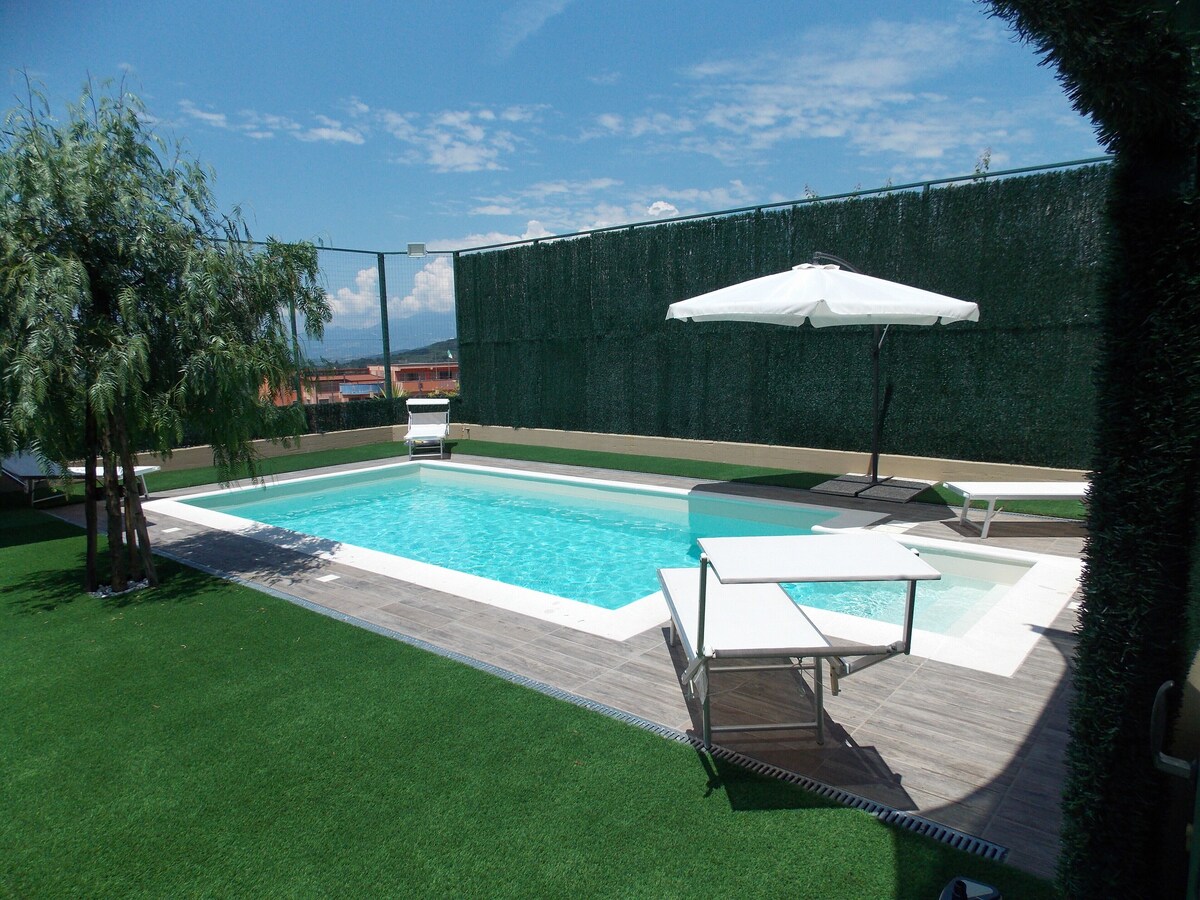 "Helios Residence" (Villa con piscina privata)